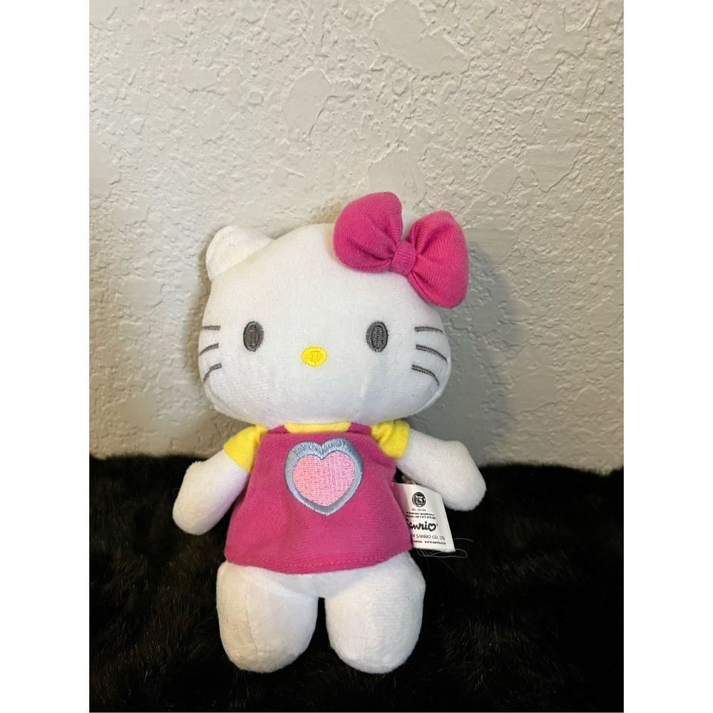 Sanrio hello kitty plush bow heart